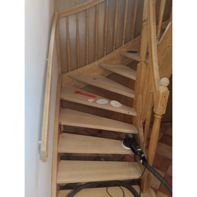 Renowacja schodów dębowych